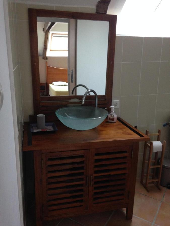 Domaine Du Lesty Bed & Breakfast Ambon Екстериор снимка