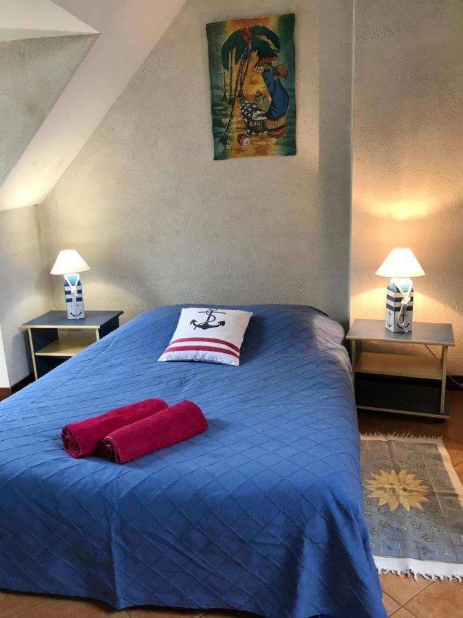 Domaine Du Lesty Bed & Breakfast Ambon Екстериор снимка
